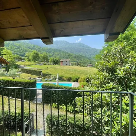 Holiday home Borgo Antico Con Piscina E Vista Panoramica! Colico
