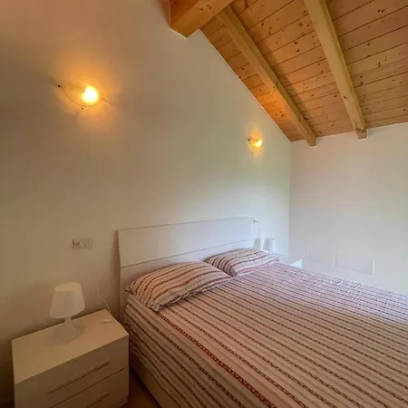 Borgo Antico Con Piscina E Vista Panoramica! Holiday home Colico
